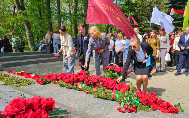 Память, объединяющая поколения: Президент-Отель принял участие в памятных мероприятиях ко Дню Победы