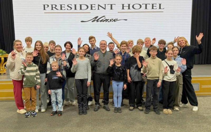 Пока родители трудились: для детей сотрудников в Президент-Отеле прошёл познавательный день