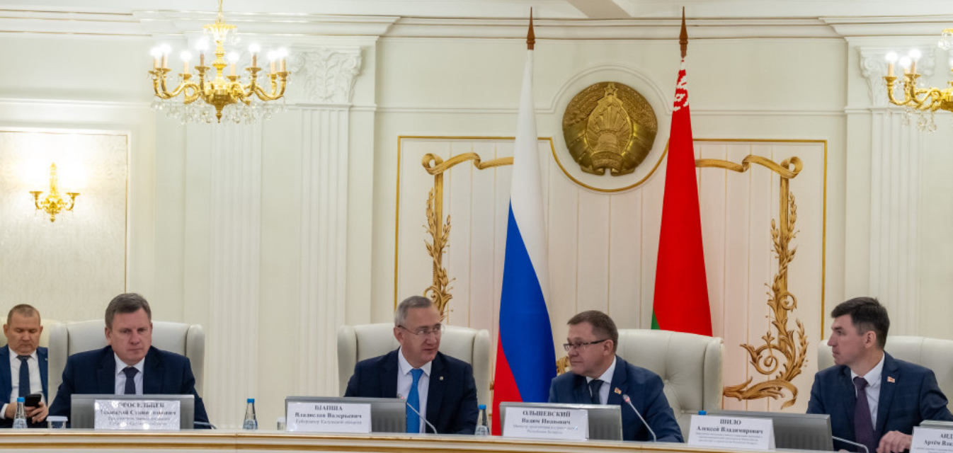 В Президент-Отеле состоялось заседание Совместной рабочей группы Беларуси и Калужской области: Фотография
