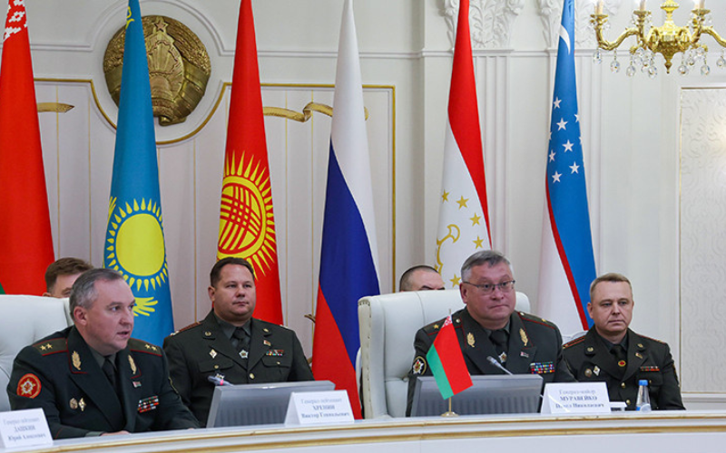 Развитие многостороннего военного сотрудничества стран СНГ обсудили в Президент-Отеле